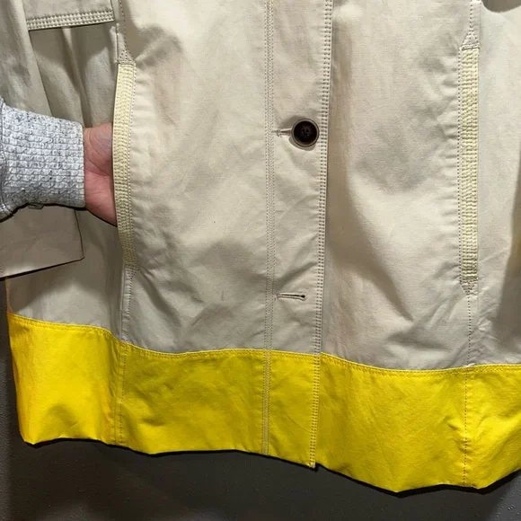 Eddie Bauer Vintage Beige and Yellow Women's Rain Jacket size XL - Picture 6 of 13